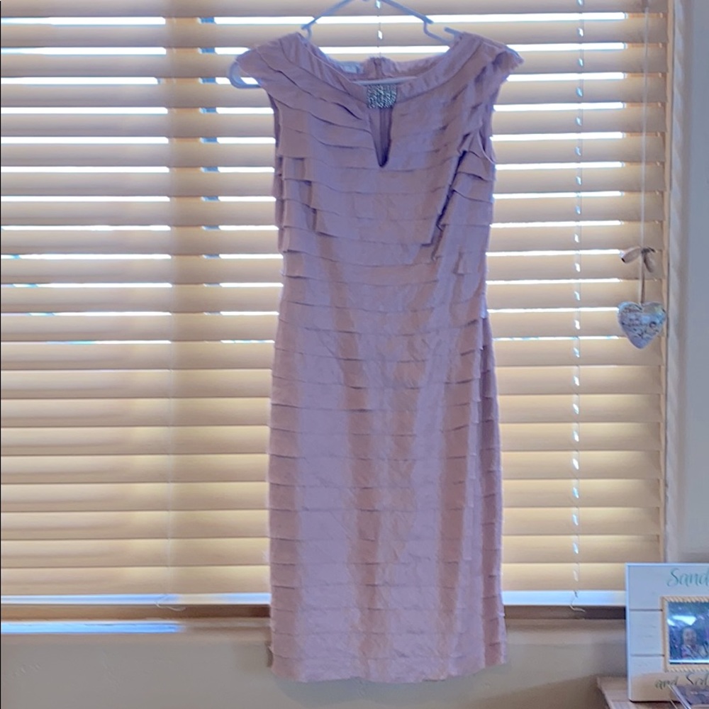 Dress - Picture 1 of 4